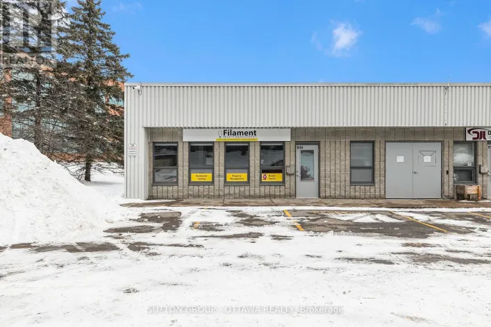 D19 - 2285 ST LAURENT BOULEVARD, Ottawa