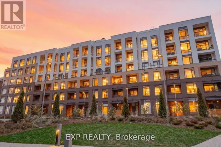 D328 - 8 BEVERLEY GLEN BOULEVARD, Vaughan