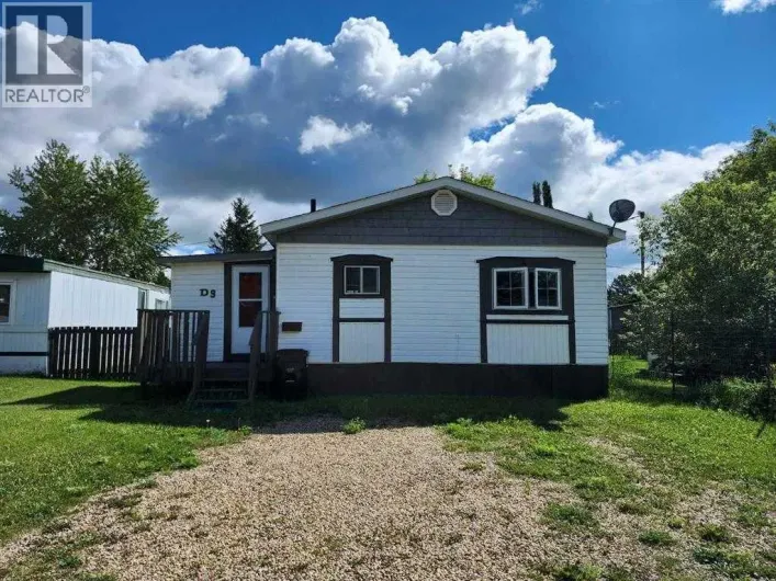 D9, 5500 Womacks, Blackfalds