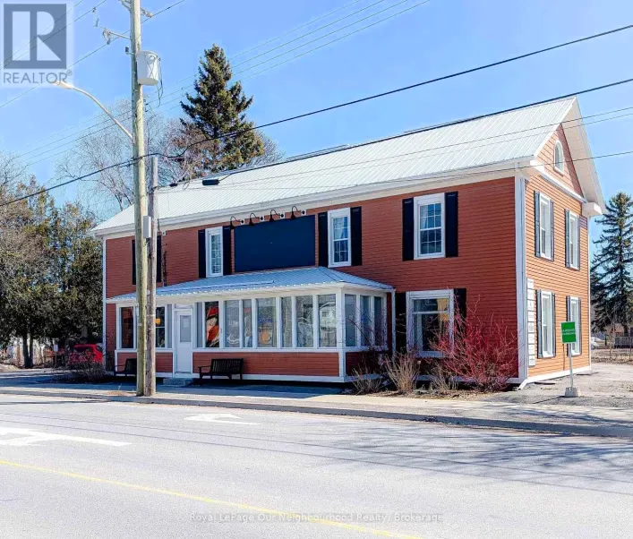 E - 1 LAKE STREET, Prince Edward County
