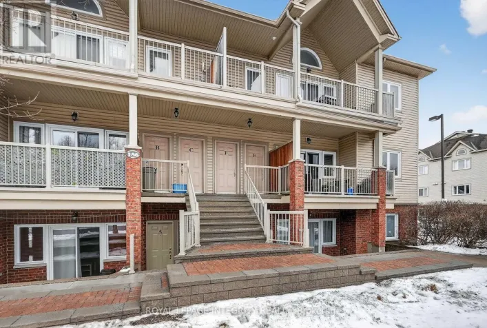E - 156 WATERBRIDGE DRIVE, Ottawa