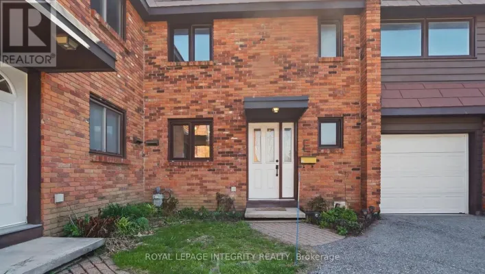 E - 3920 OLD RICHMOND ROAD, Ottawa