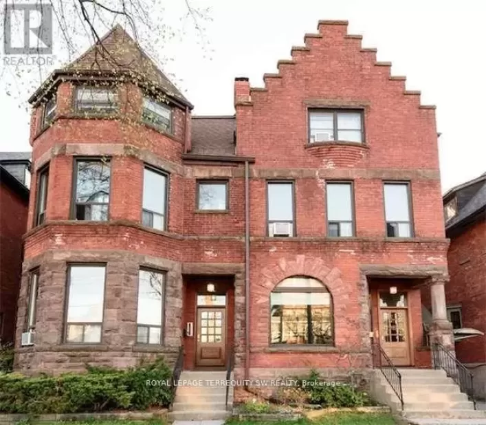 E - 536 HURON STREET, Toronto