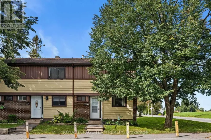 E - 73 FOXFIELD DRIVE, Ottawa