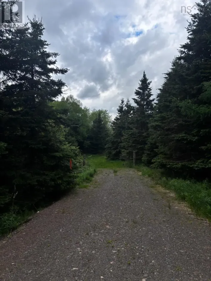 E Matheson Road, Lansdowne Station