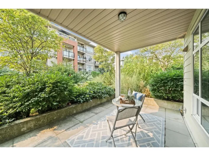 E102 20211 66 AVENUE, Langley