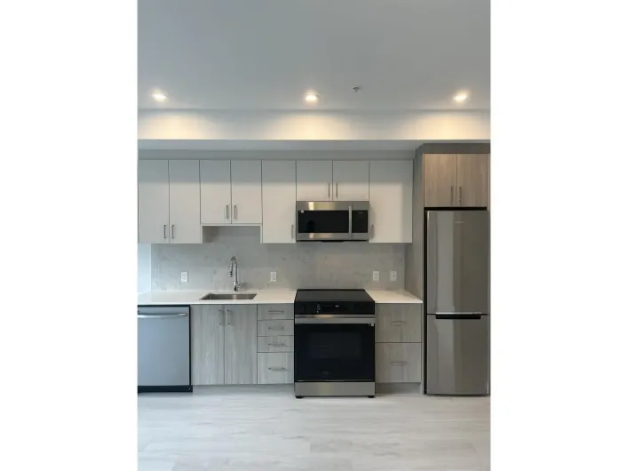 E20X 13858 108 AVENUE, Surrey