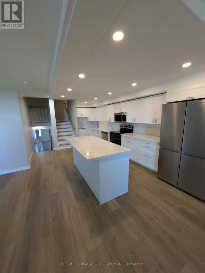E3 - 284 MILL ROAD, Toronto