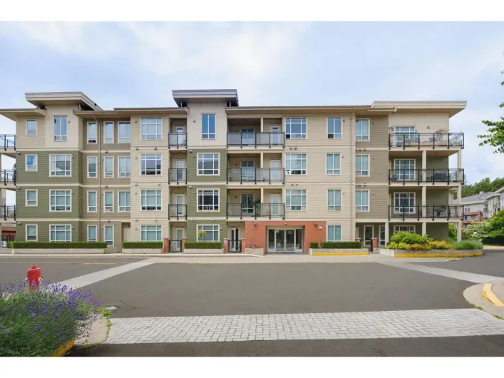 E305 20211 66 AVENUE, Langley