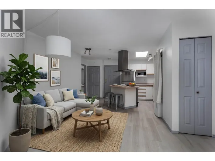 E309 40180 WILLOW CRES, Squamish