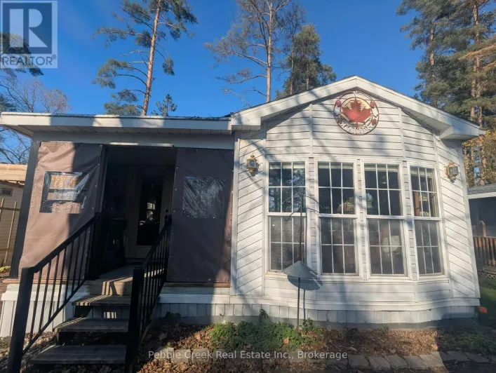 E8 HICKORY - 77794 ORCHARD LINE, Central Huron