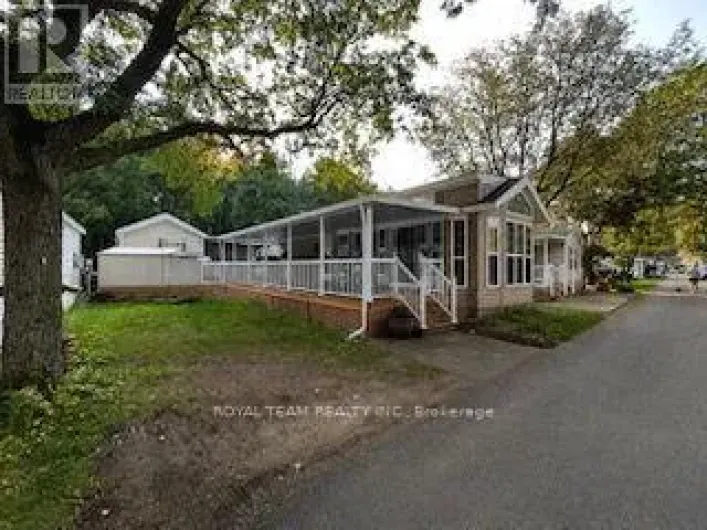 EASTDALE 24 - 15014 NINTH LINE, Whitchurch-Stouffville