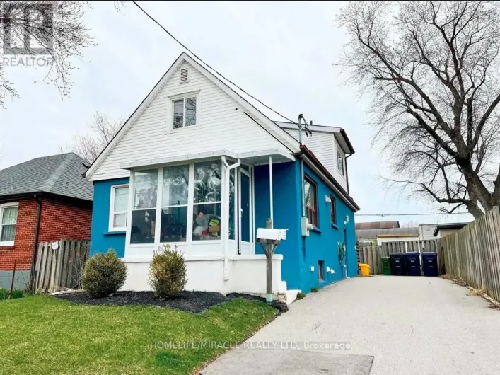 ENTIRE HOUSE - 33 JEAVONS AVENUE, Toronto