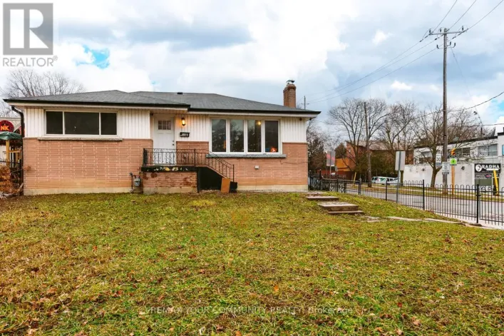 ENTIRE PROPERTY - 240 MARKHAM ROAD, Toronto