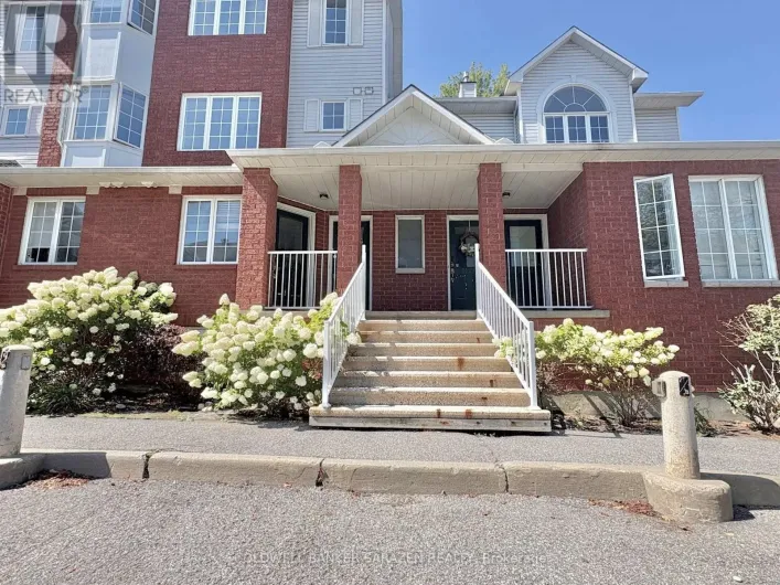 F - 112 CENTREPOINTE DRIVE, Ottawa