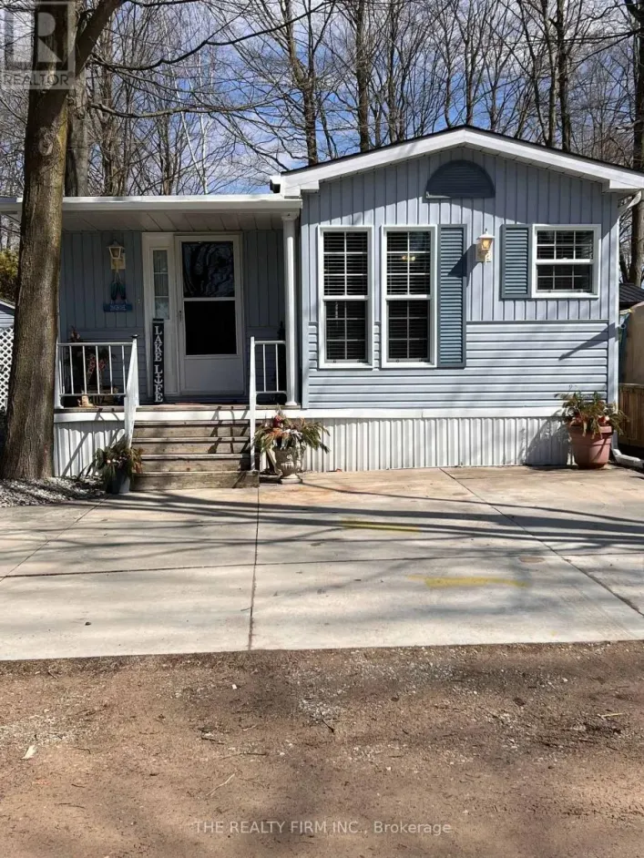 F 51 - 77794 ORCHARD LINE, Central Huron