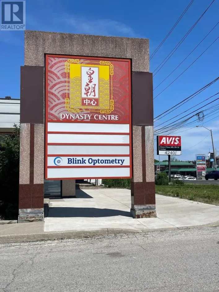 F10-F11 - 8 GLEN WATFORD DRIVE, Toronto
