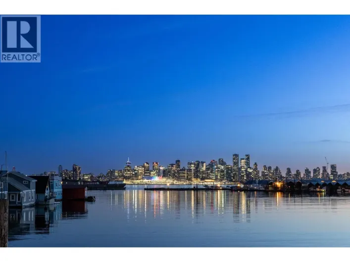 FRSL17 415 W ESPLANADE AVENUE, North Vancouver