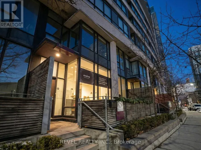 G05 - 40 FORT YORK BOULEVARD, Toronto