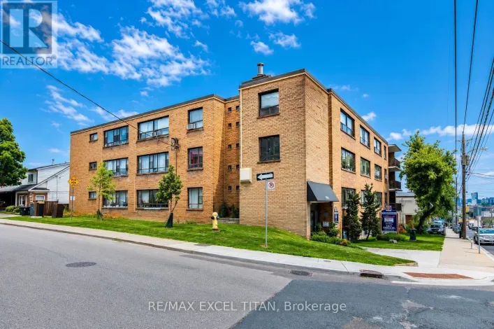 G4 - 2515 EGLINTON AVENUE W, Toronto