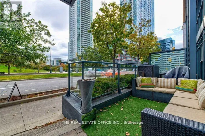 G9 - 112 FORT YORK BOULEVARD, Toronto