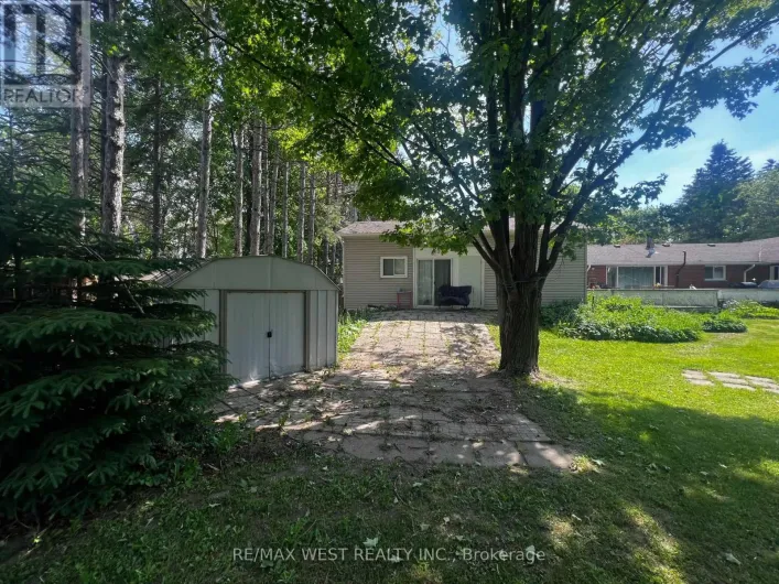 GARAGE - 16632 YORK DURHAM LINE, Whitchurch-Stouffville