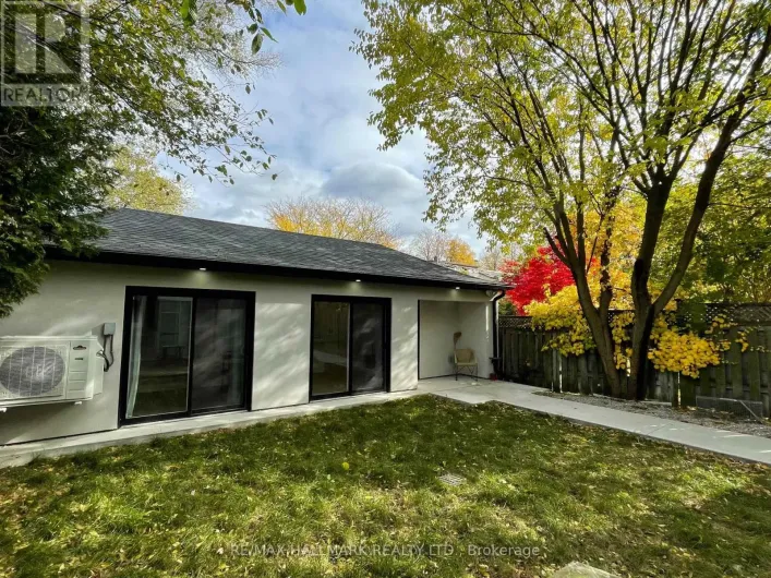 GARDEN - 45 NORTHCLIFFE BOULEVARD, Toronto