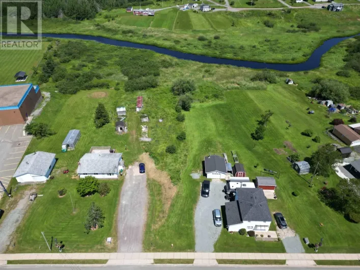 Highway 320, Louisdale
