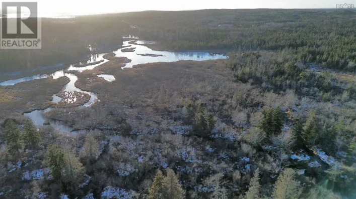 Hornes Road, Albert Bridge
