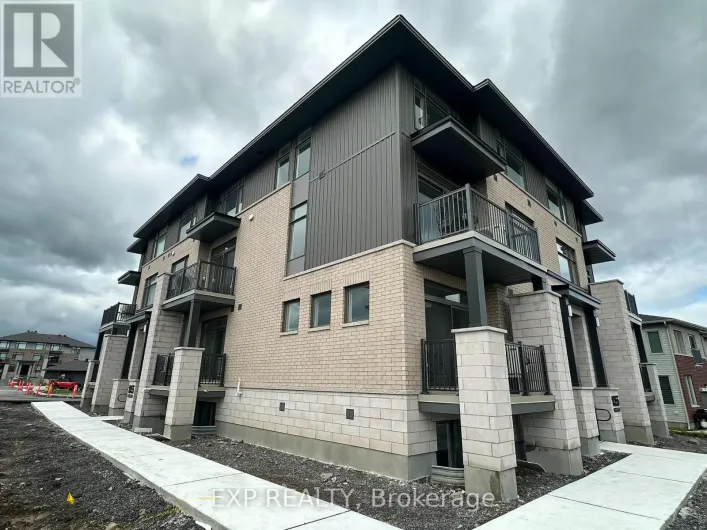 J - 1055 CEDAR CREEK DRIVE, Ottawa