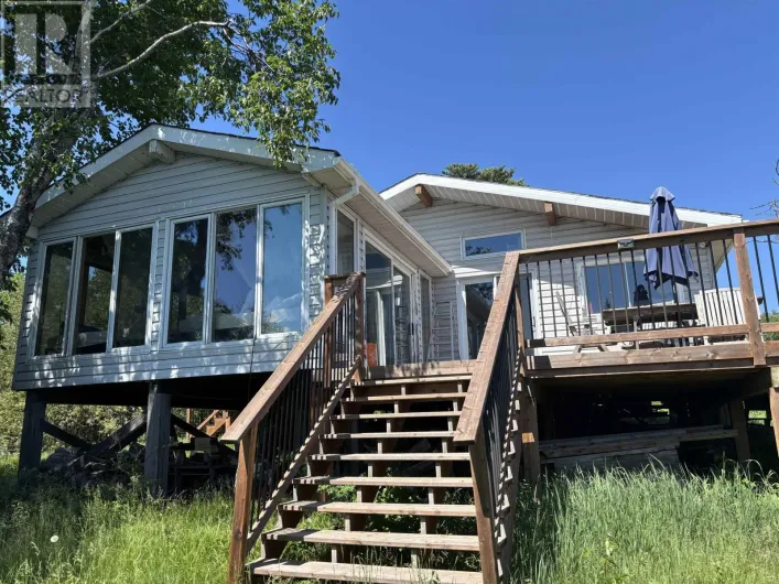 JO176 SHOAL LAKE, Kenora Remote Area
