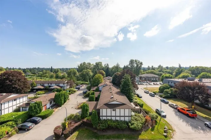 Junior 2 Bed 5398 207 STREET, Langley