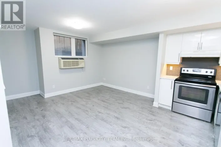 L03 - 686 BATHURST STREET, Toronto