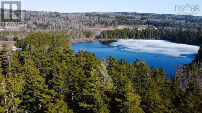 Lakelands Road, Lakelands