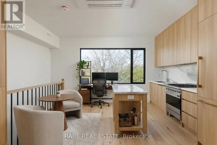 LANEWAY - 449 MONTROSE AVENUE, Toronto