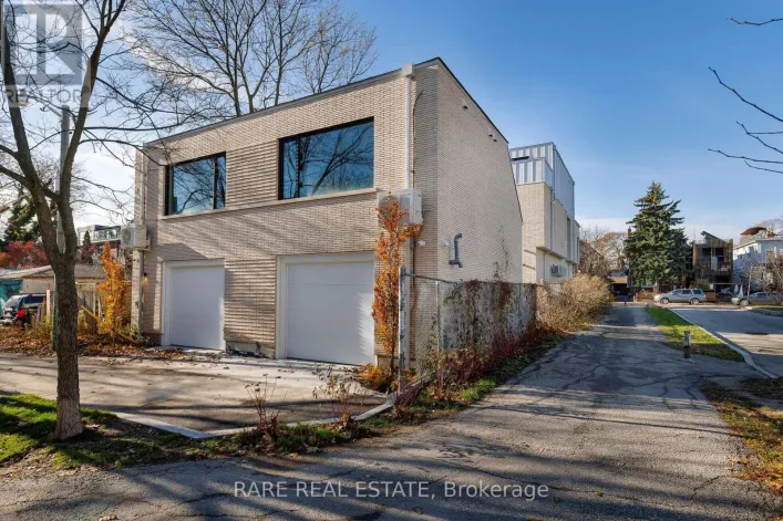 LANEWAY - 451 MONTROSE AVENUE, Toronto