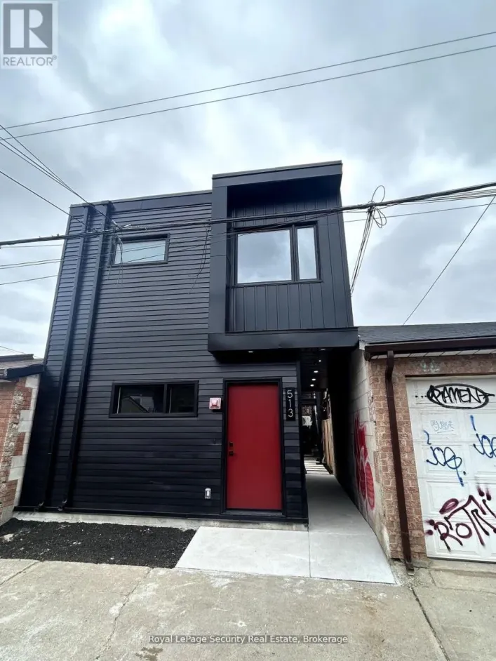 LANEWAY - 513 OSSINGTON STREET, Toronto