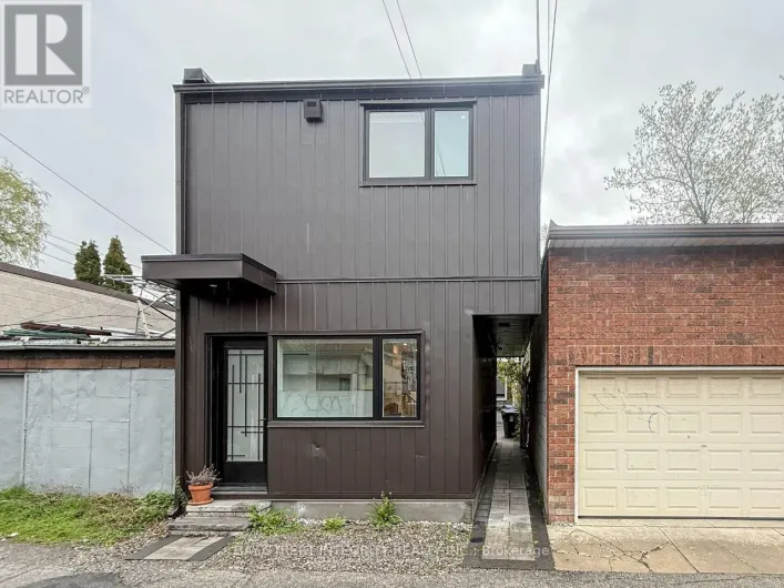 LANEWAY - 598 CRAWFORD STREET, Toronto