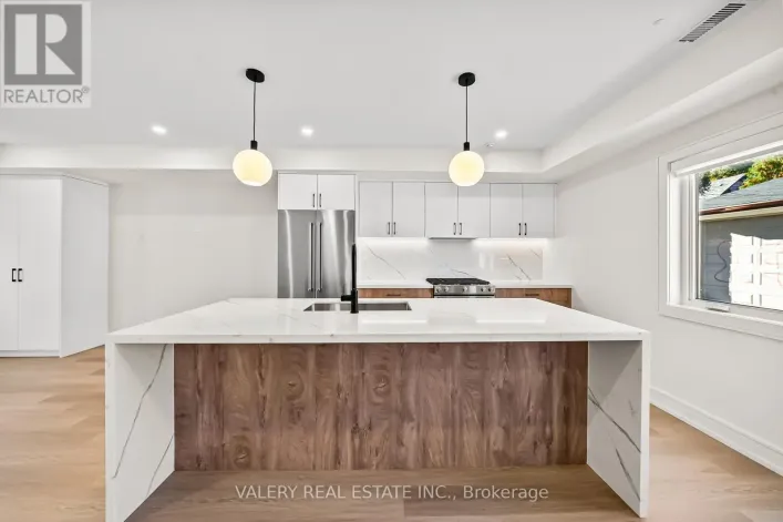 LANEWAY - 86 ARGYLE STREET, Toronto