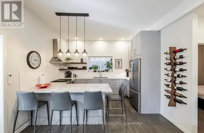 LANEWAY SUITE - 51 MCMURRAY AVENUE, Toronto