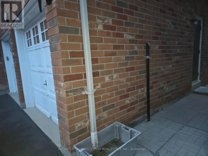 LL - 305 CASTAN AVENUE, Markham
