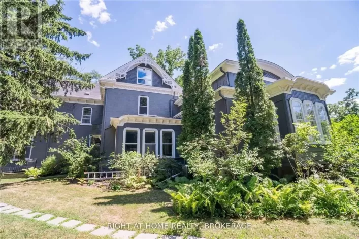 LOFT - 164 TRAFALGAR ROAD, Oakville