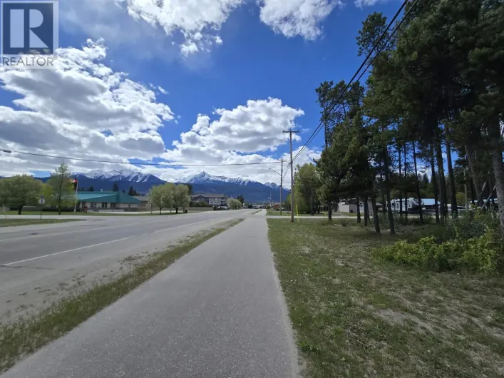 LOT 12 5TH AVENUE, Valemount