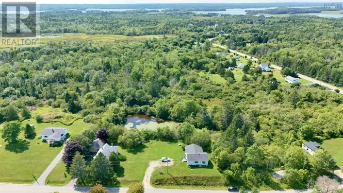 Lot 308 Highway, Sluice Point