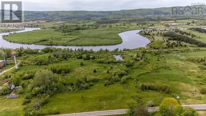 Lot 5 Highway 201, Centrelea