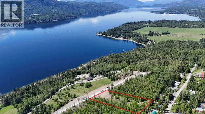 Lot 6 Lonneke Trail Lot# 6, Anglemont