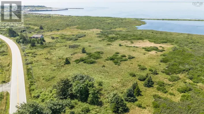 Lot Highway 1, Port Maitland