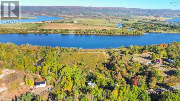 Lot Highway 201, Round Hill