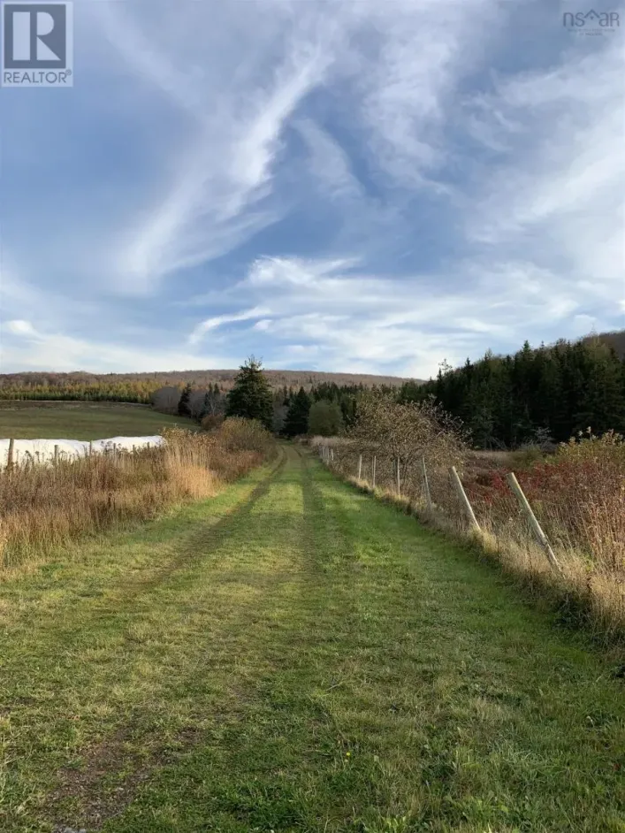 Lot Whycocomagh-Mabou Road, Skye Glen