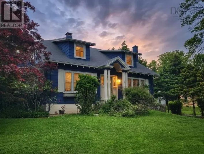 Lots 3&10, 70 Victoria Road, Lunenburg